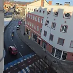 In Centre Konukevi 3*